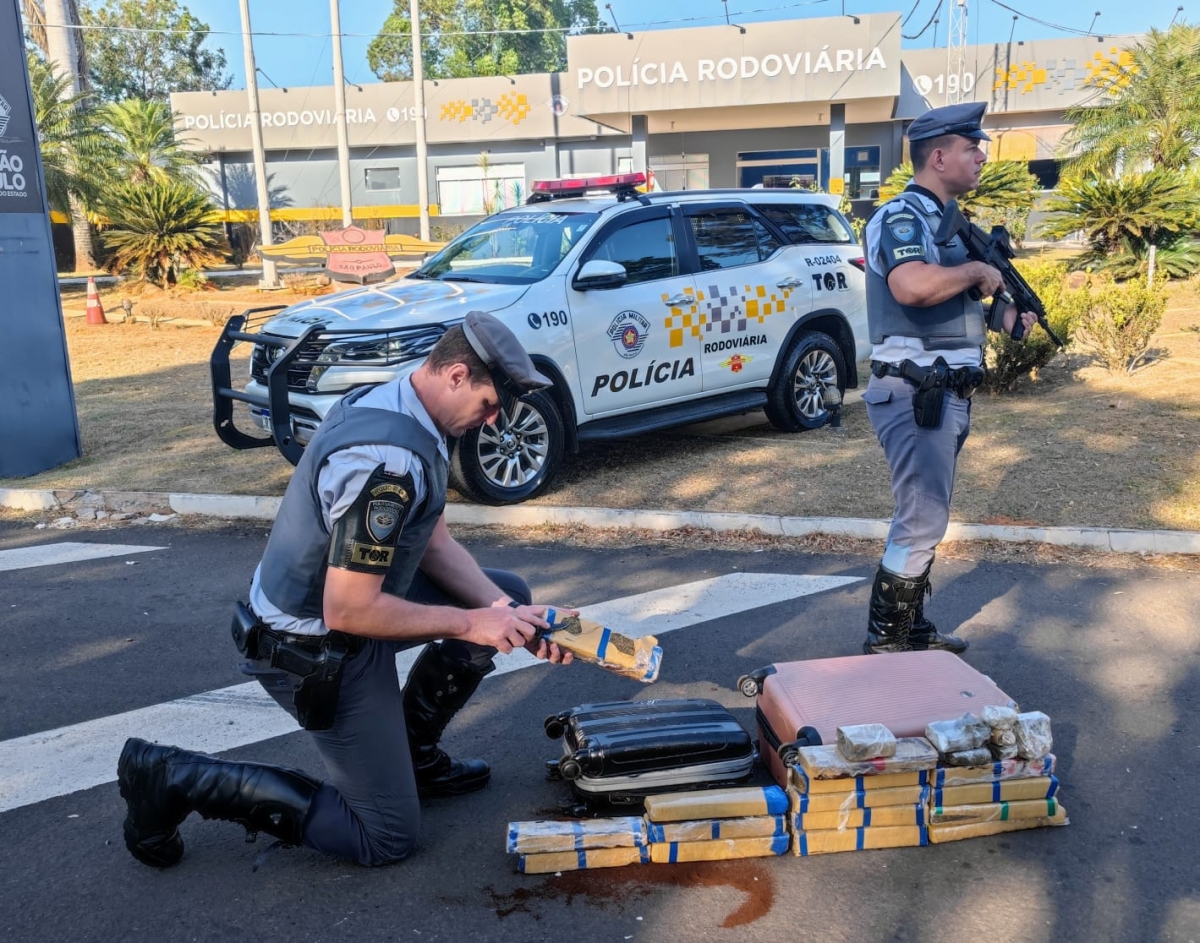 Mulher é presa pelo TOR com drogas em ônibus