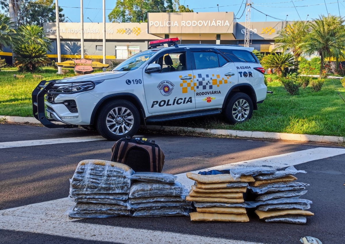 Polícia Militar Rodoviária prende homem por tráfico de drogas e apreende skank