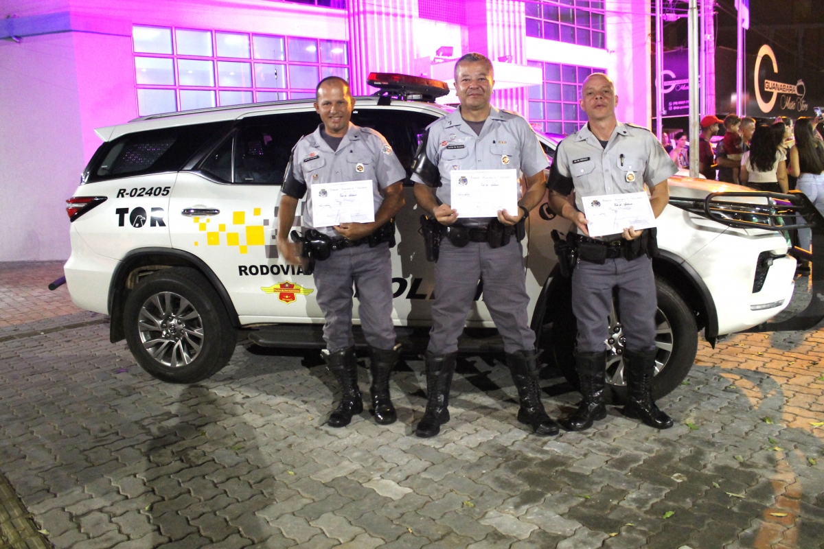 POLÍCIA RODOVIÁRIA DE ARAÇATUBA RECEBE HOMENAGEM NA CÂMARA DE VEREADORES