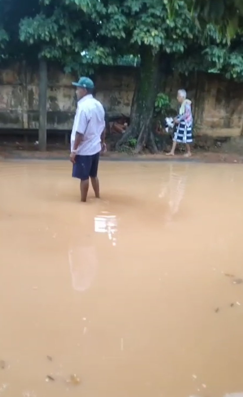 Taveira com obras inacabadas e esquecida pelo atual prefeito 